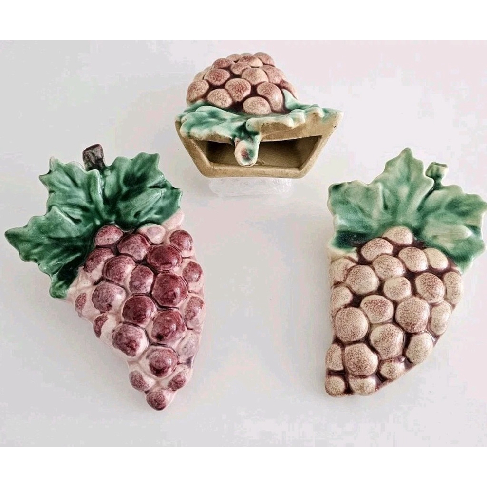 Set of 3 Vintage Grape Wall Pockets Textured Ceramic Purple Grapes & Green Leaf